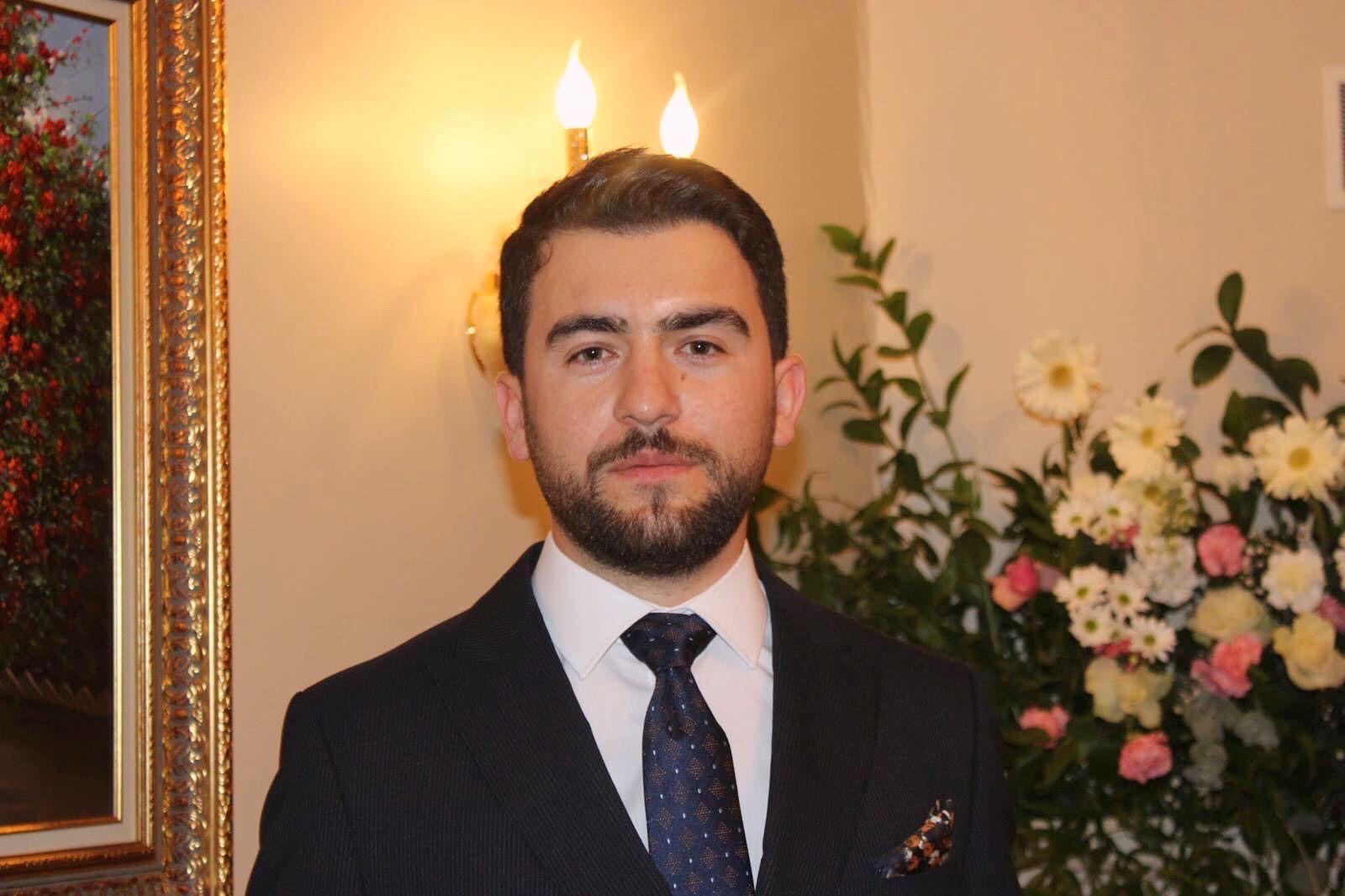 Şunun resmi: M. Raşit Özdemir